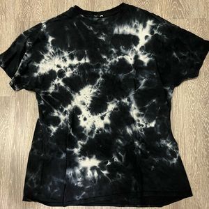 Blue tie dye fashion nova shirt. Size M.
